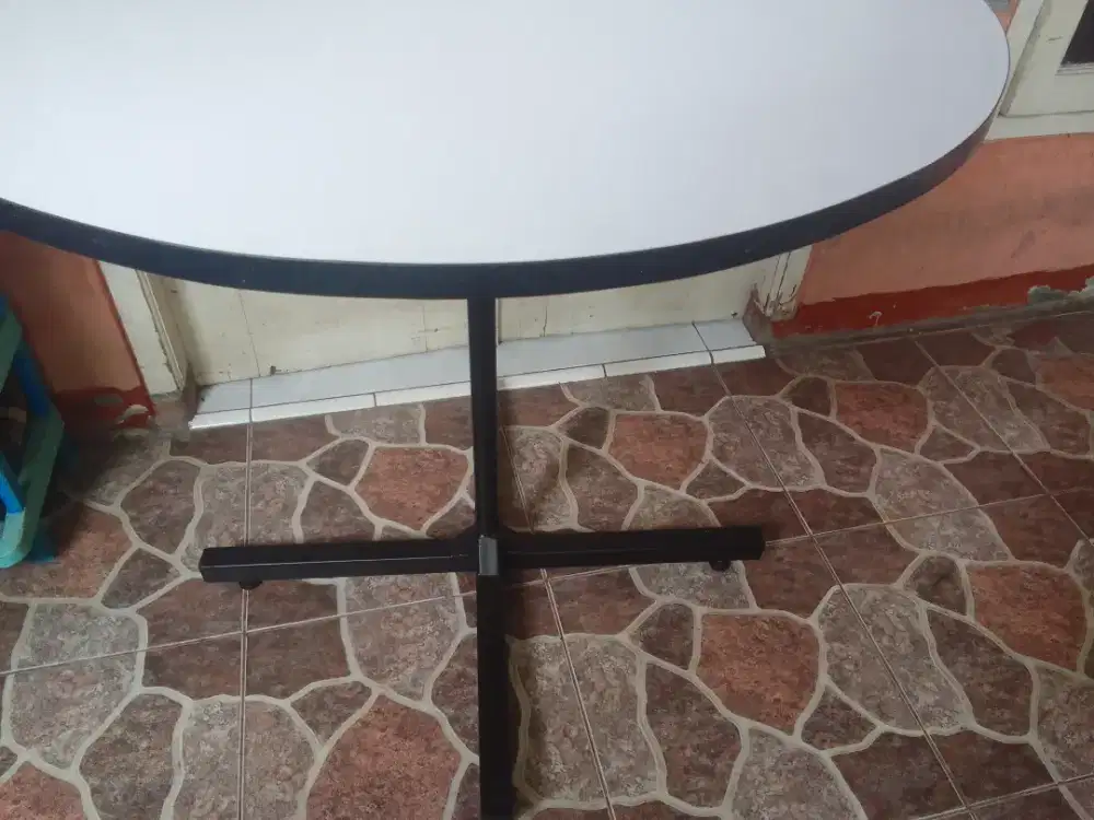 Meja kopi, meja bulat diameter 80cm