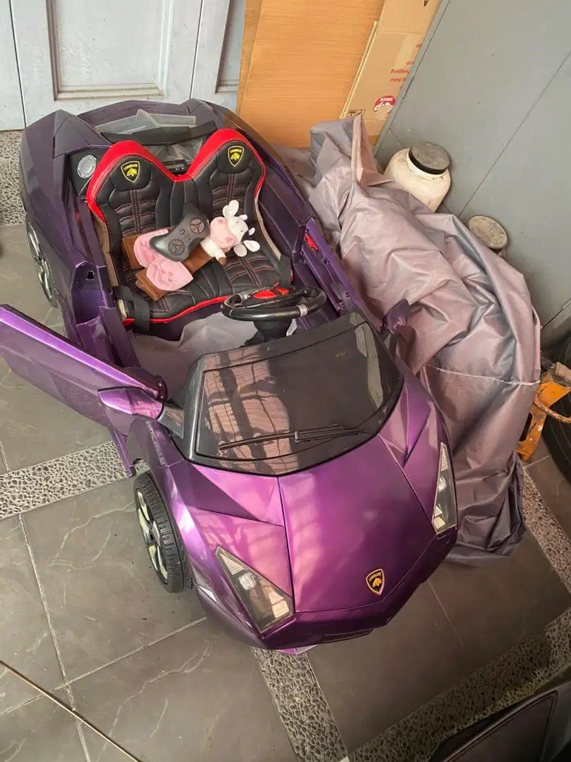 Mainan mobil anak aki lambardo spesial edition cat ori oven mobil