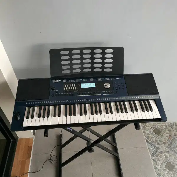 Keyboard Roland E-X30 – 61 Tuts | Bisa Karaoke & Belajar Musik