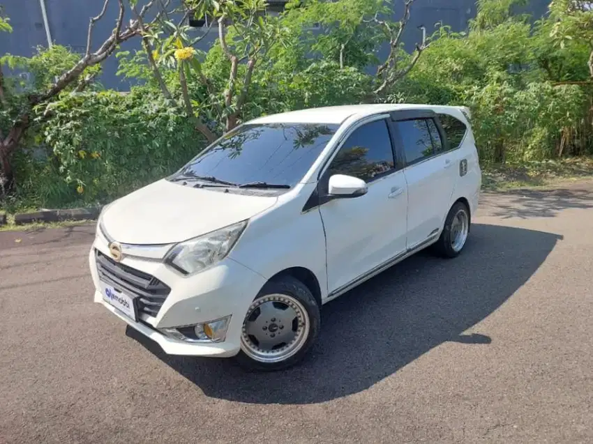 DP MURAH Daihatsu Sigra 1.2 R Deluxe Bensin-MT 2016 PUTIH BAQ