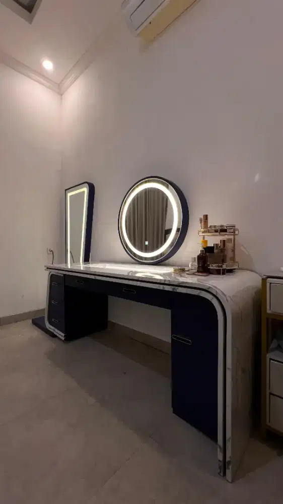 MEJA RIAS CUSTOM HPL