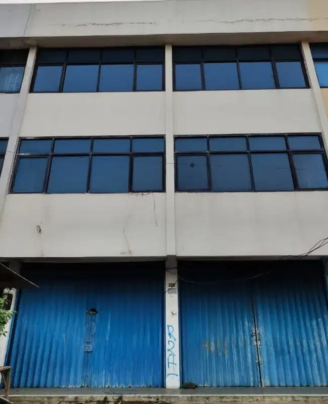 Ruko 3 Lantai Bagus Siap Pakai Sudah Renovasi di Palem Joglo