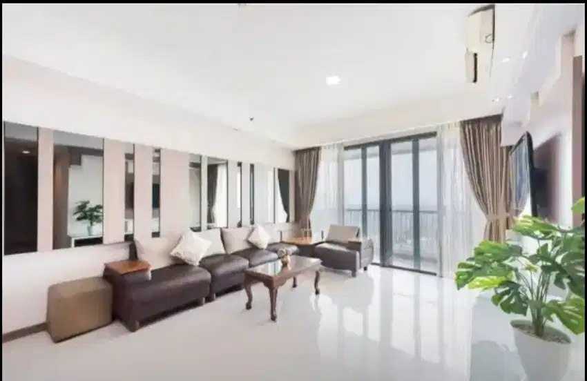 Dijual Apartemen ST Moritz Tower Royal Puri Indah Type 3+1 br 2+1 km !