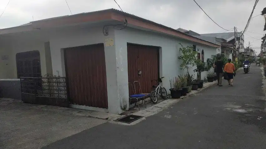 Di Jual Rumah & Kios di Perumnas Depok 2