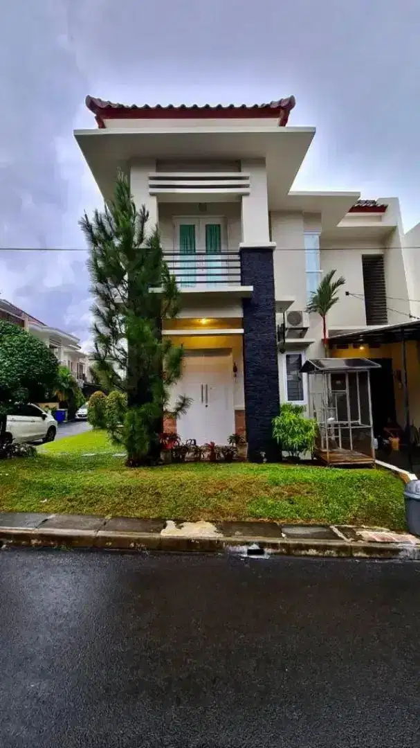 Rumah Hoek Siap Huni di Taman Bukit Permai Jakarta Selatan