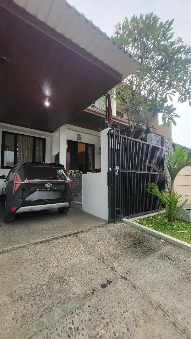 Rumah Full Furnish Siap Huni di BSD Dekat Pintu Tol