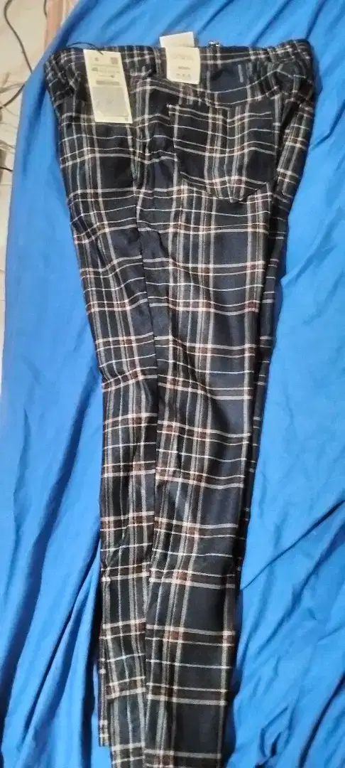 CELANA BARU MERK ZARA UKURAN 46 KECIL (setara size 33) HARGA MURAH