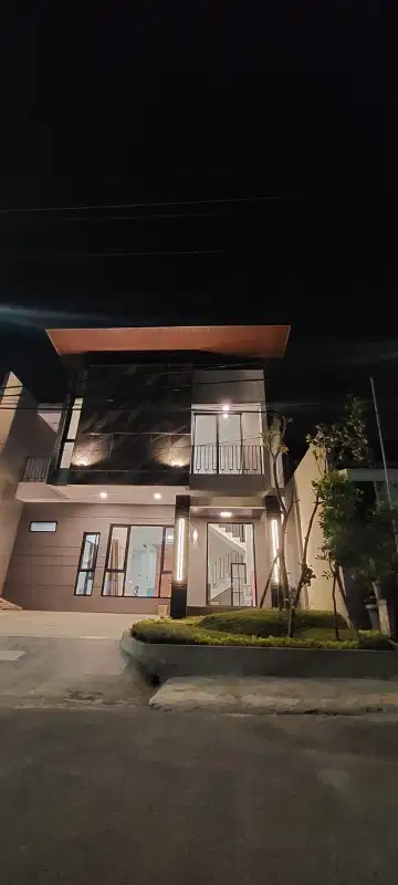 ‼️BARU GRESS‼️Rumah 2 Lantai di Gayungsari Barat Surabaya.