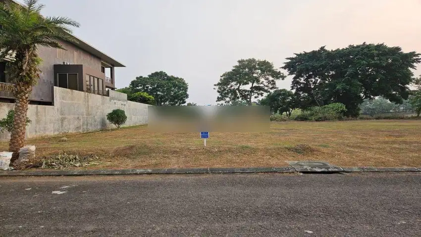 Kavling Paramount Hill Golf Hadap Jalan View Lapangan Golf