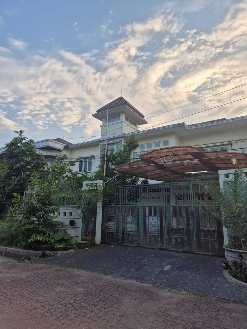 DIJUAL RUMAH MEWAH 2 LT, DI LEBAK BULUS JAKSEL