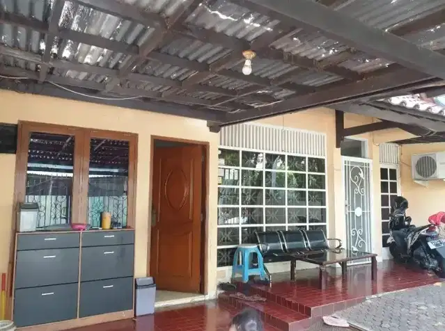 Hunian Nyaman di Jantung Jakarta Barat! Rumah di Puri Indah Siap