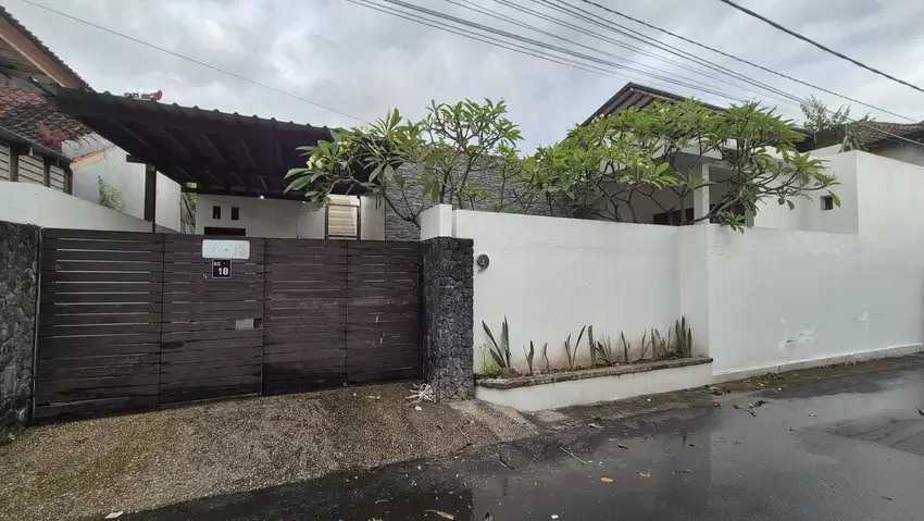 Cozy Home in Batubulan, Bali: Comfortable Long-Term Rental