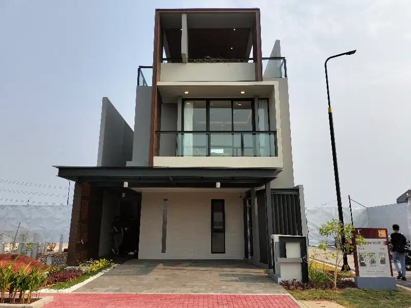 RUMAH MODERN 3LT DI JUAL LOKASI DEKAT TOLL KARANG TENGAH