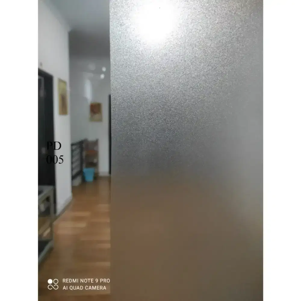 kaca film embos riben cermin