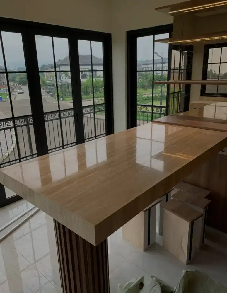 Meja marmer/granit