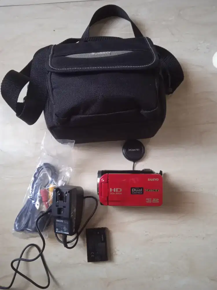 Sanyo xacti dual kamera fullset
