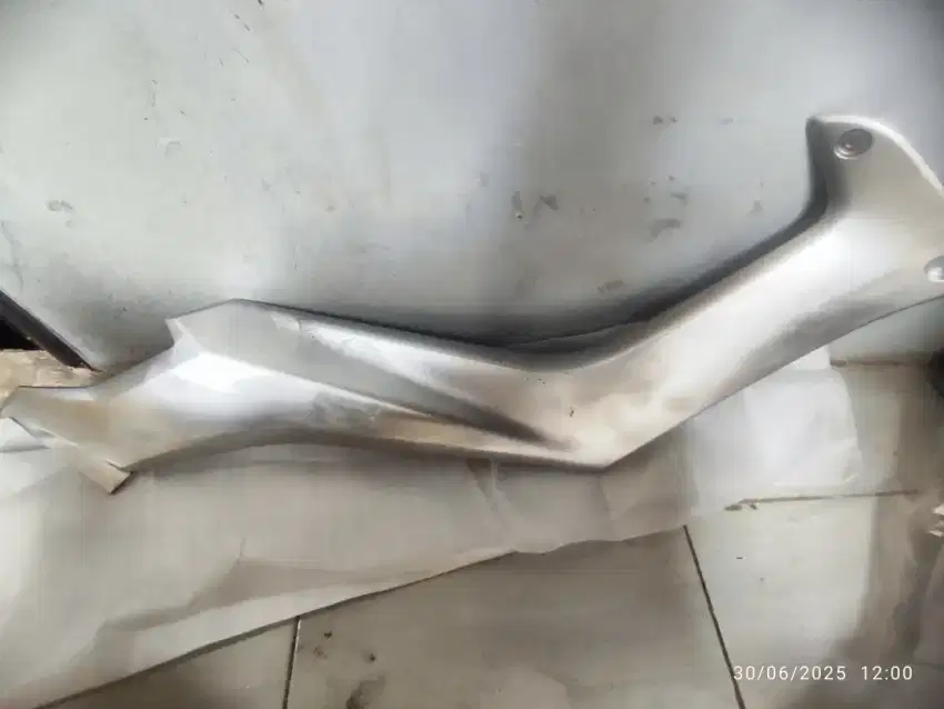 Cover body tengah Nmax Old