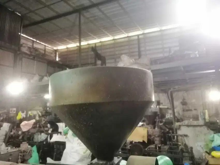 Peluang Usaha Gudang dan Mesin Plastik di Holis Bandung, Siap Produksi