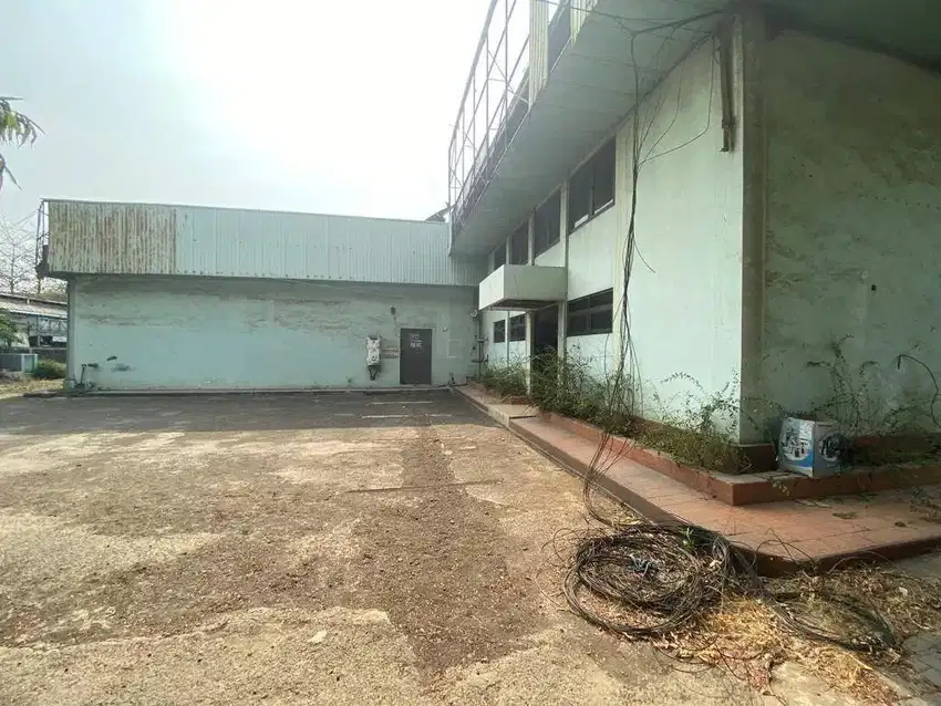 Jual cepat ex pabrik daikin di kawasan industri ,pulo gadung