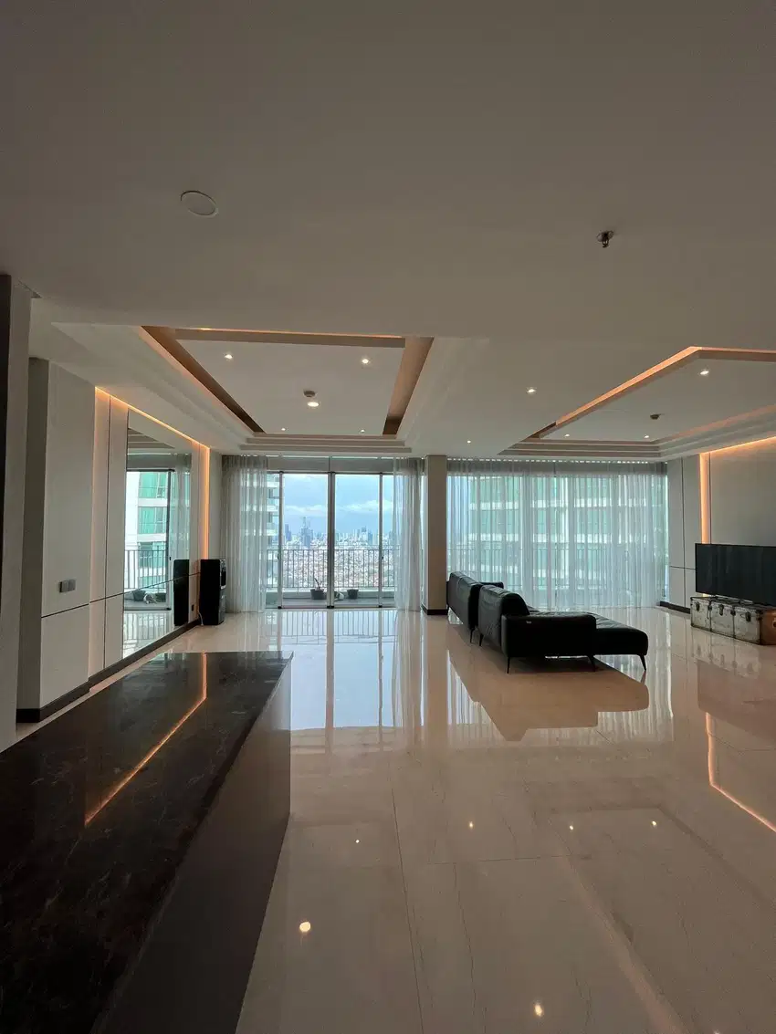 DIJUAL PENTHOUSE DI KEMANG VILLAGE LB.274m2 UNFURNISH HARGA NEGO