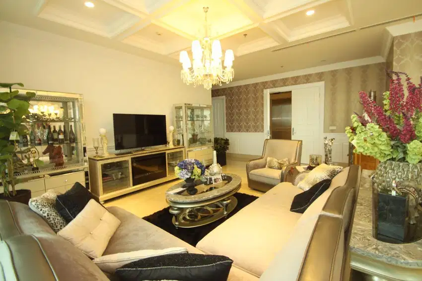 DIJUAL APARTMENT PAKUBUWONO SIGNATURE 4BR UK 320M2 FURNISHED AT JAKSEL