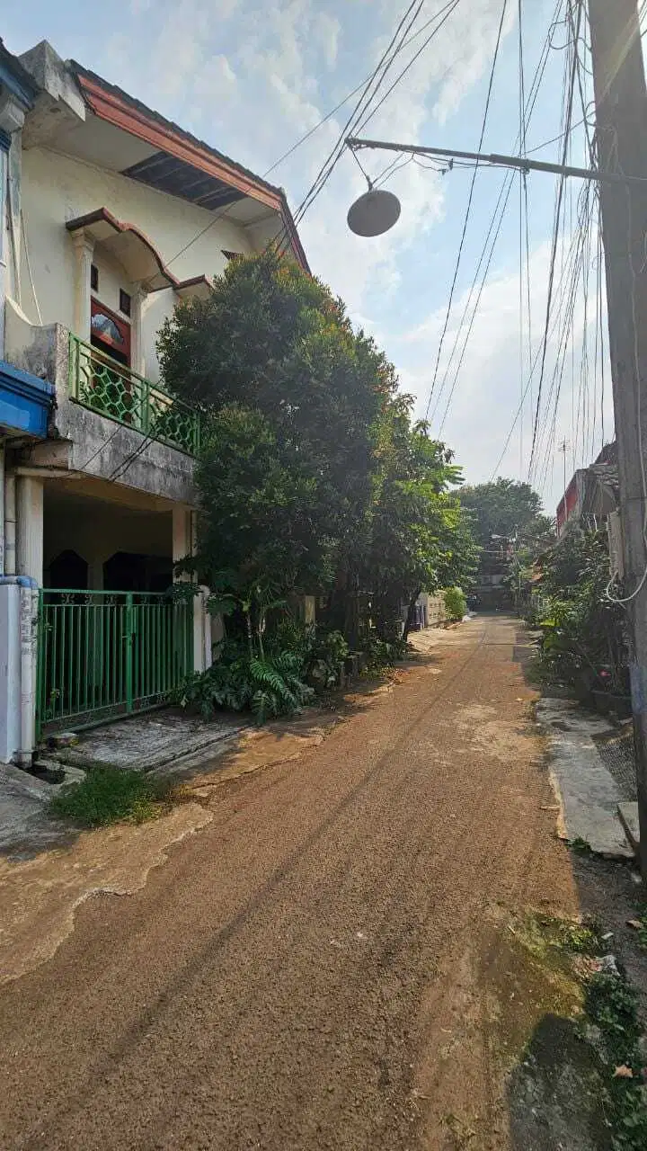 Rumah dijual Murah 2,5 Lantai, Pekayon Bekasi 8 Menit Mal Pakuwon, SHM
