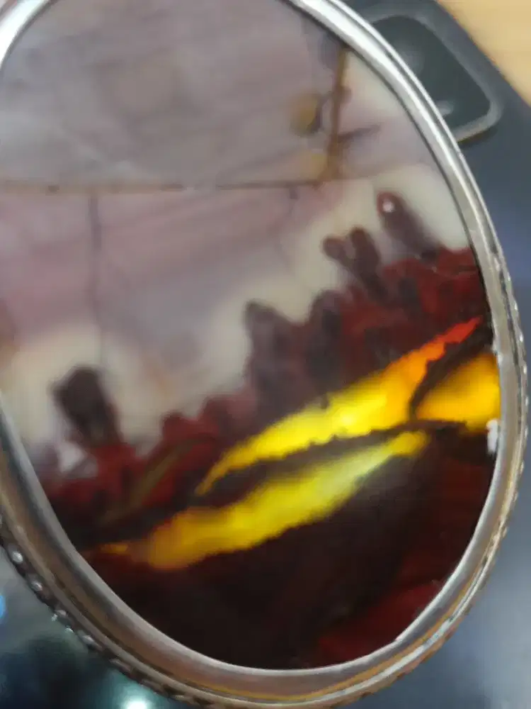 Batu Garut motif pemandangan