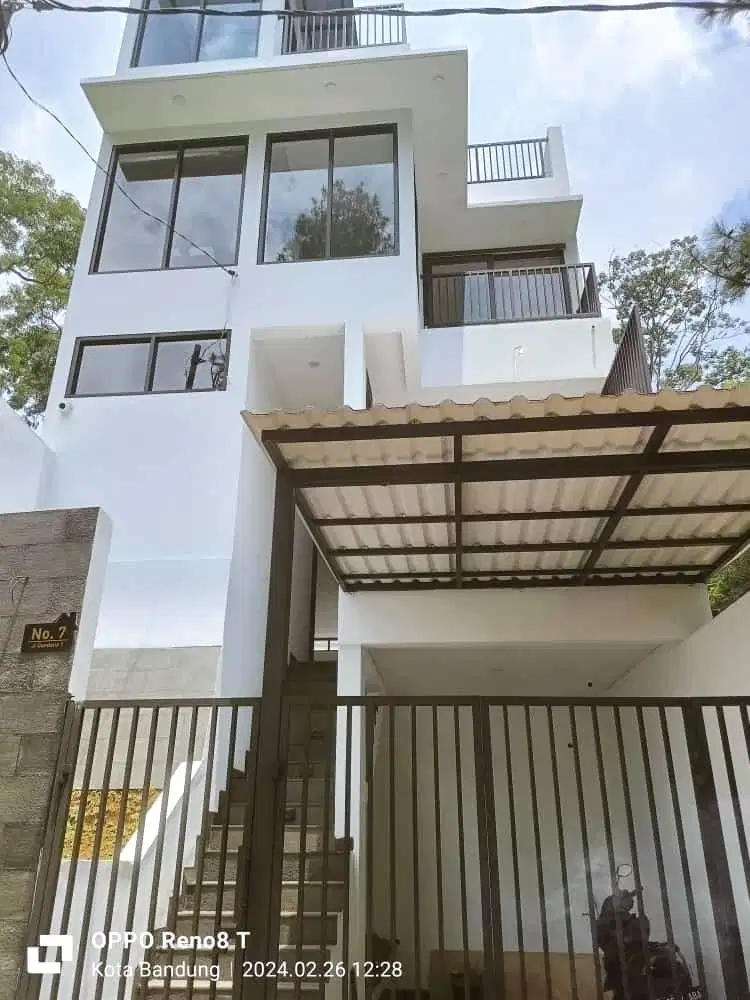 Rumah bandung utara cigadung dekat dago