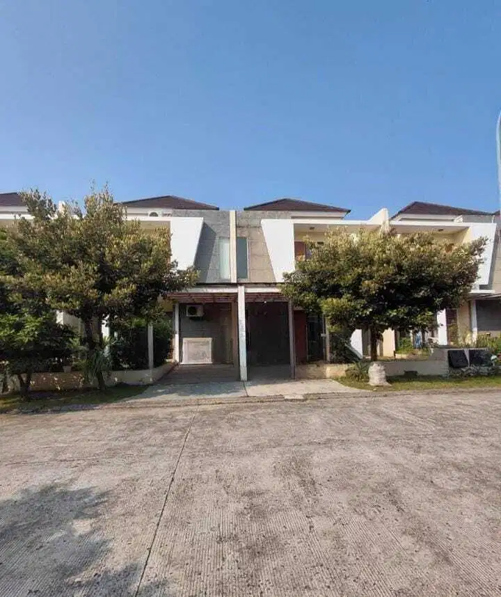 Dijual Cepat Rumah 2 Lantai di Cluster Arana di  Harapan Indah Bekasi
