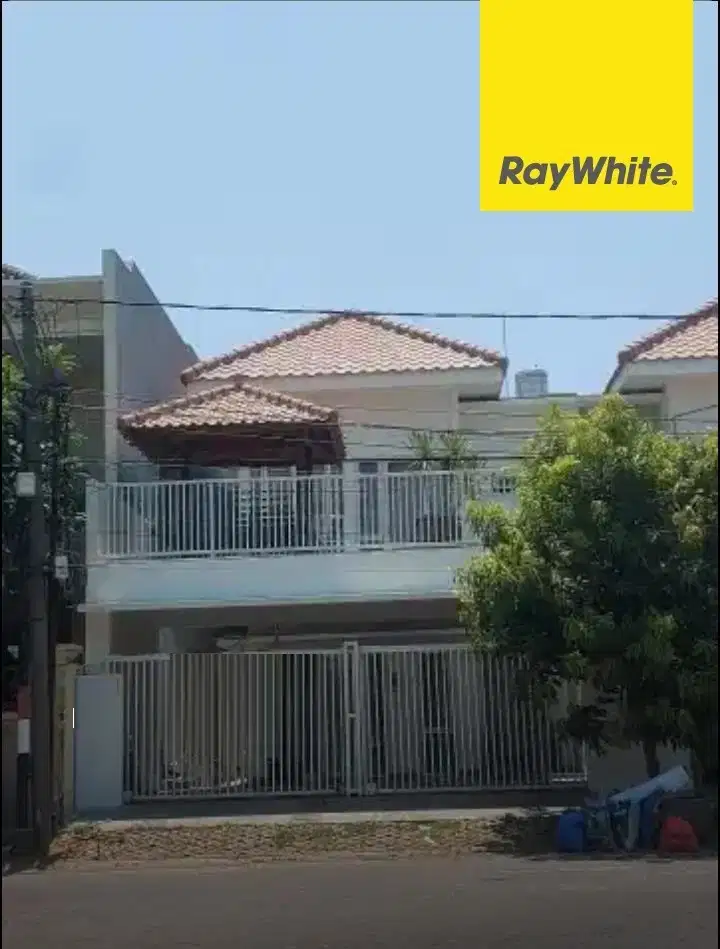 Disewakan Rumah 2 lantai di Galaxy Bumi Permai Araya Surabaya
