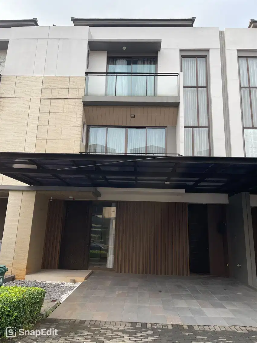 Disewa Cepat Rumah Rapi Semi Furnished di Kawasana Elite Zora Bsd