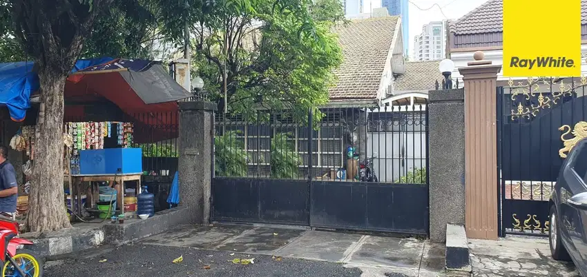 Disewakan Rumah Pusat Kota di Jalan Tegalsari Surabaya