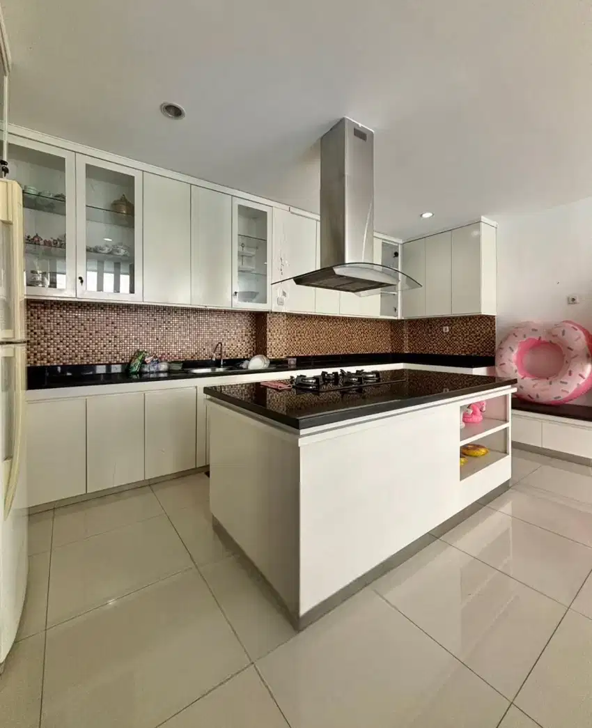 LXMMT 0131 Dijual Rumah Mewah Dengan Pool Area Elit Menteng Jakarta