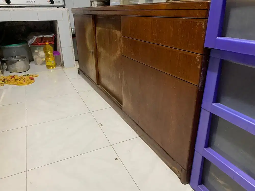 Buffet / Lemari Bekas