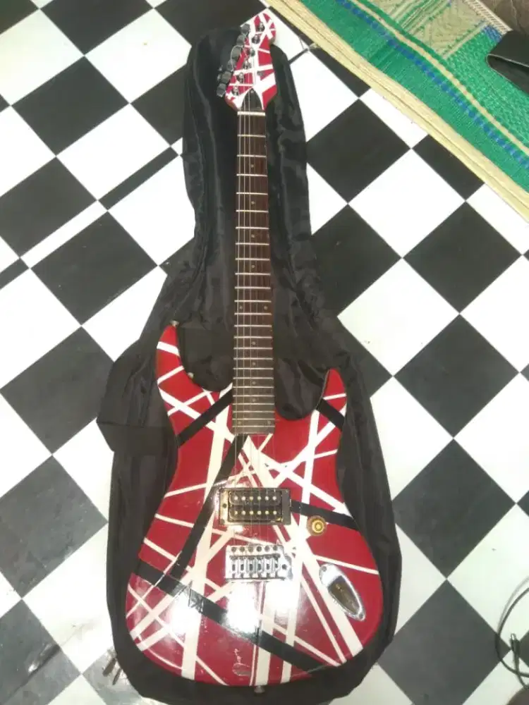 Gitar listrik Rockwell