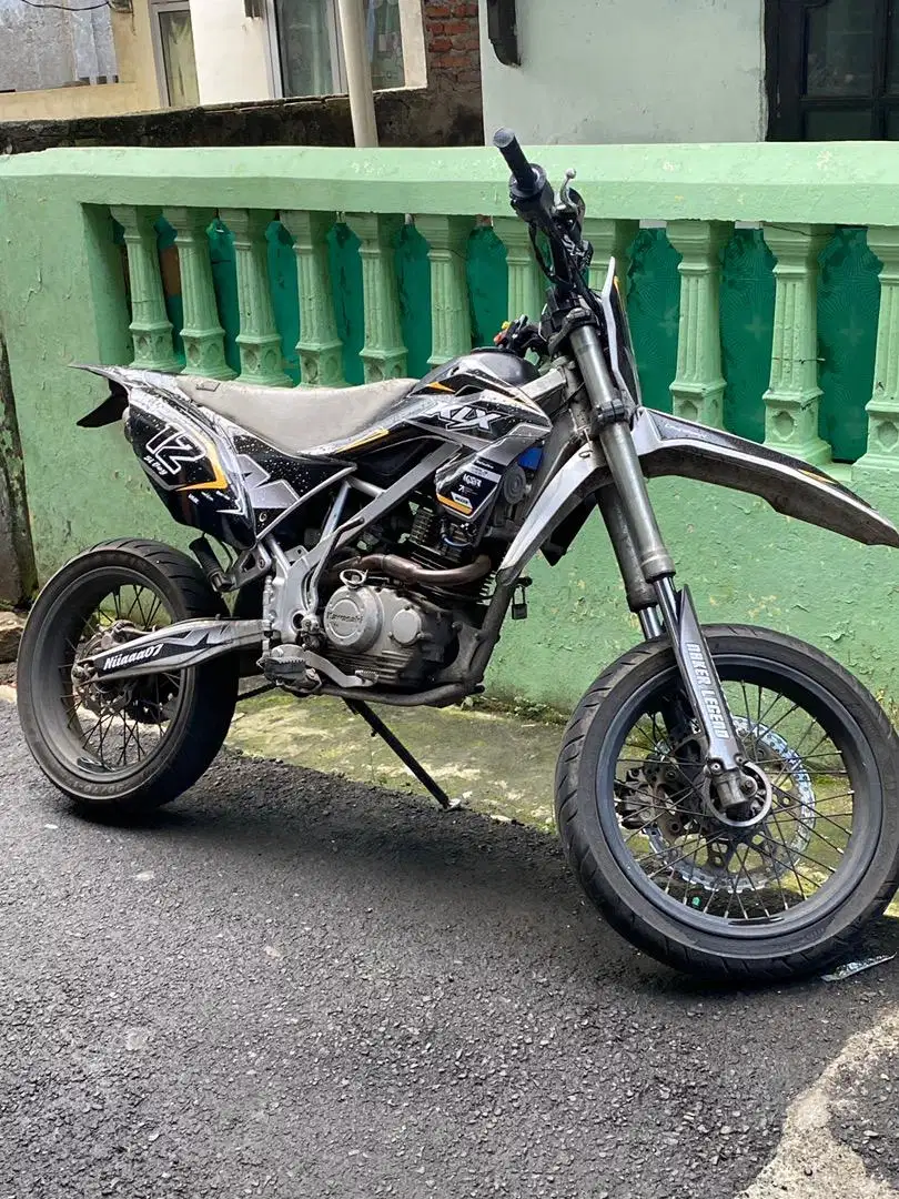 Jual motor klx 150 ss lengkap