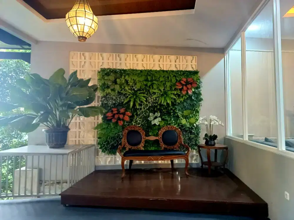 Daun Sintetis Pelastik Hiasan Dinding