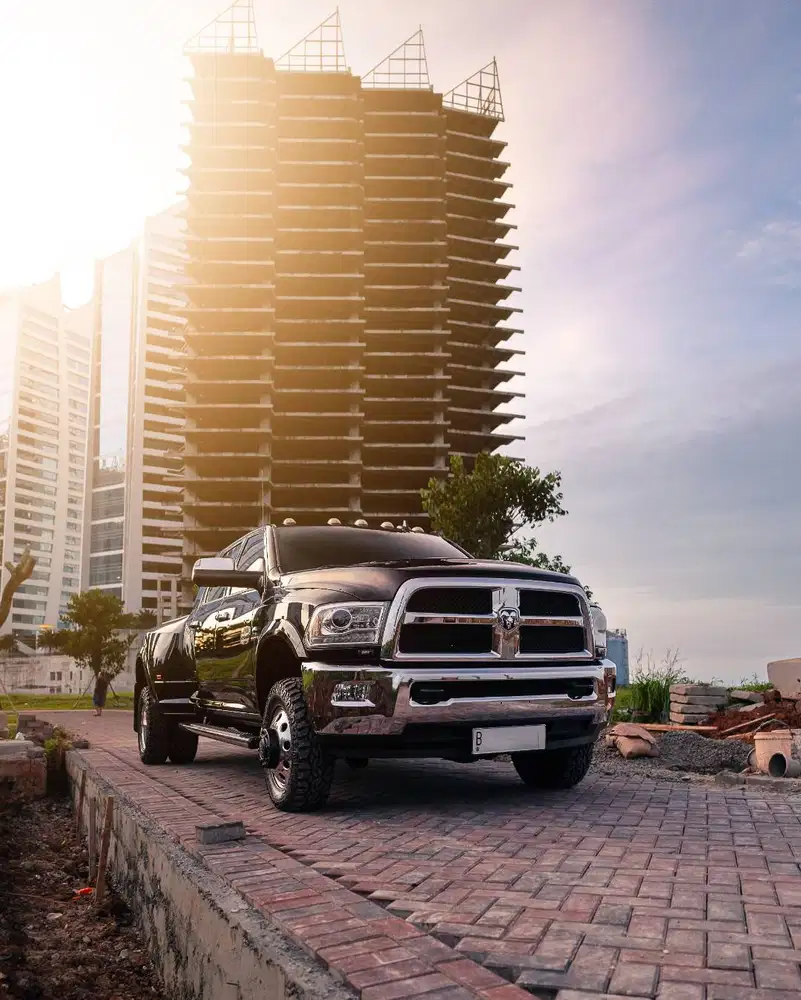 2015 Dodge RAM 3500 Laramie Longhorn Edition 4x4 Mega Cab Dually