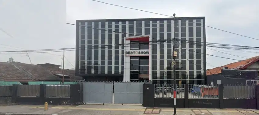 Gedung 4 Lantai Bagus Dan Mewah Disewakan, Lokasi Strategis