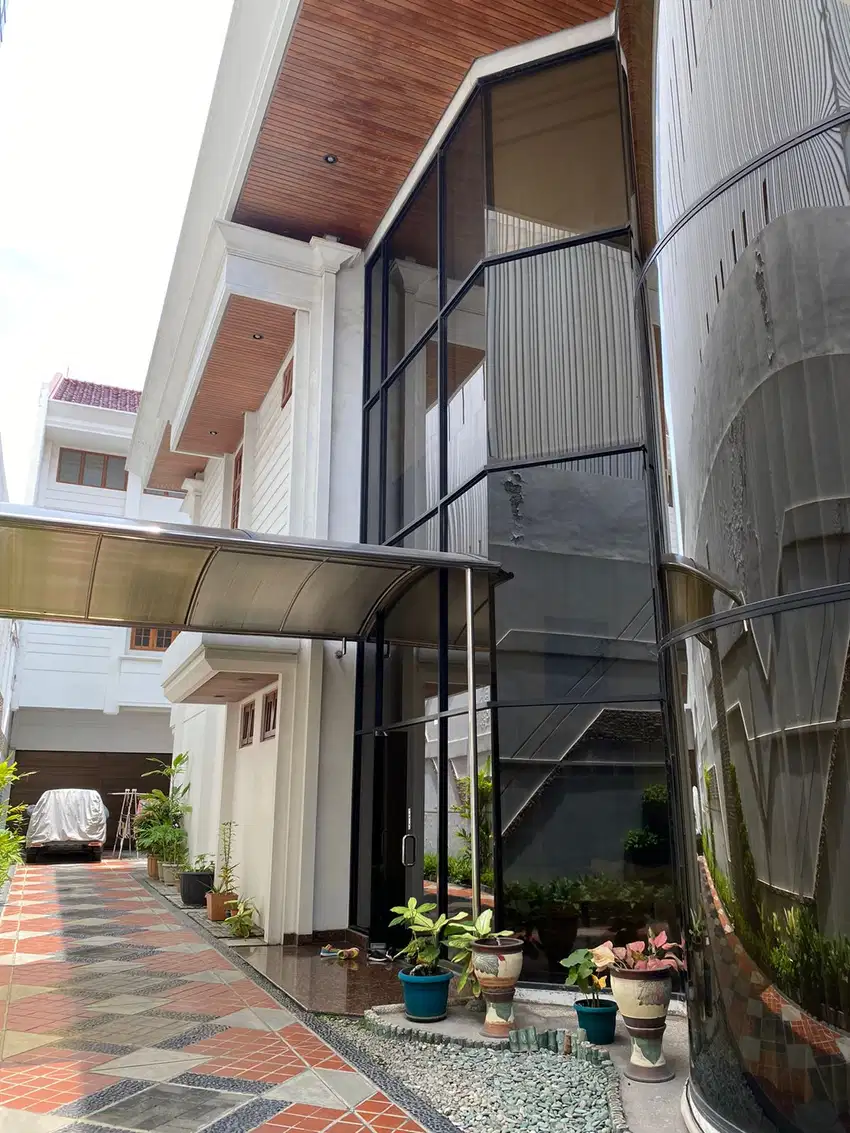 Di Jual Murah Rumah Siap huni JL. CEMPAKA Surabaya Pusat
