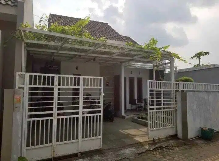 DIJUAL RUMAH CANTIK MURAH FULL FURNISHED SIAP HUNI AREA MLATI SLEMAN