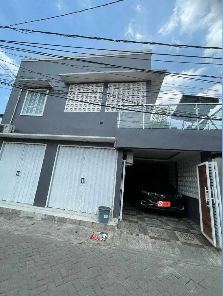 DI JUAL RUMAH PINGGIR JALAN DEKAT PASAR LEMBANG