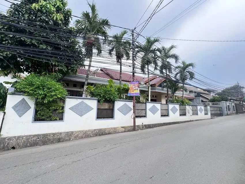 Rumah Luas Strategis Bisa Jadi Kos atau Tempat Bisnis Cinere Gandul