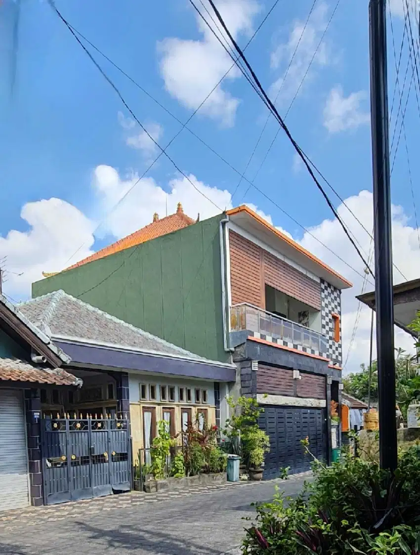 DIJUAL RUMAH LANTAI 2 LOKASI PADANGSAMBIAN DENPASSR BALI