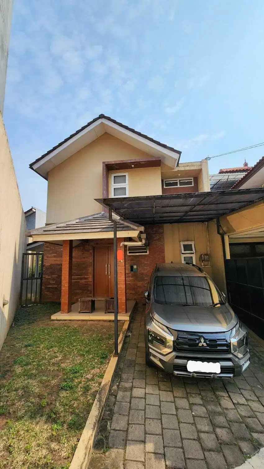 RUMAH CANTIK RAPIH DAN SIAP HUNI 2 LANTAI