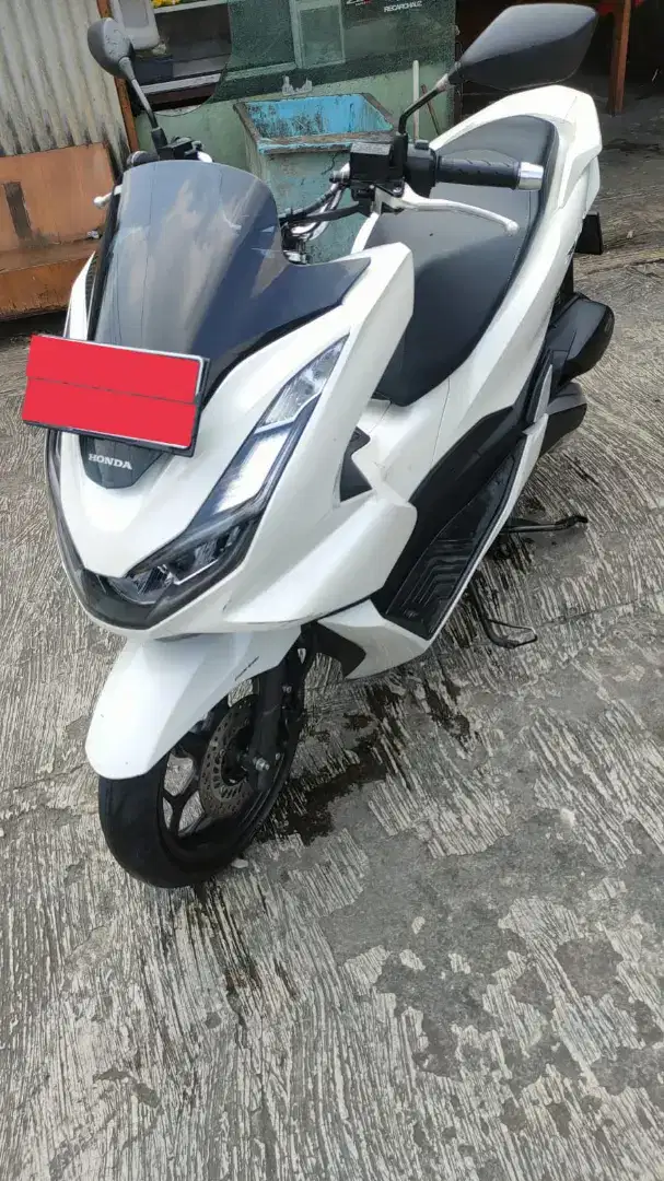 PCX 2022 CBS PUTIH