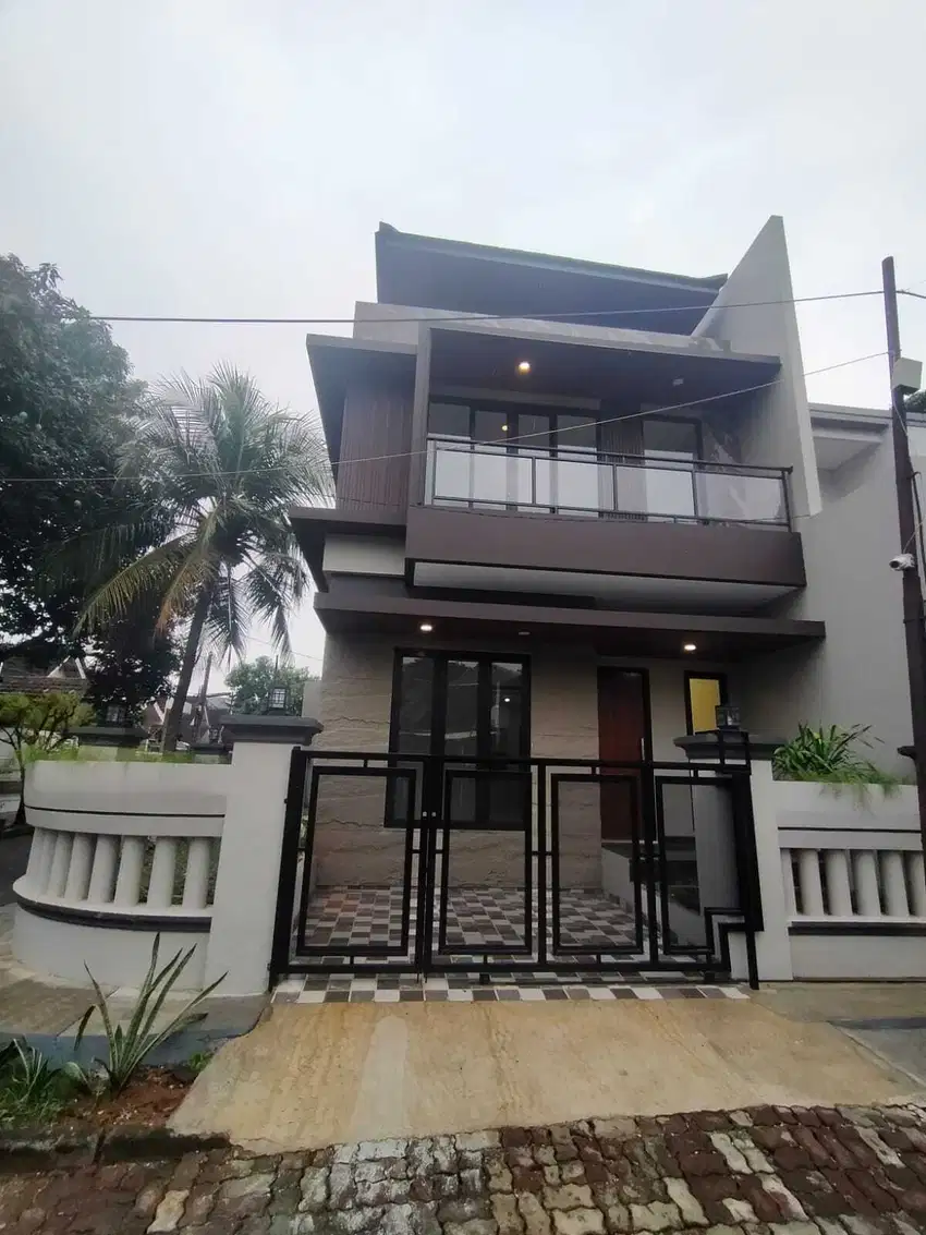 Dijual rumah baru 2 lt di Villa Melati Mas lt.145m