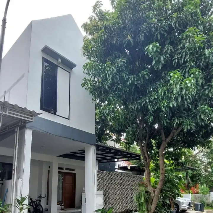 Rumah di Cluster Mahagoni Park Bintaro Jaya Sektor 9 Tangerang