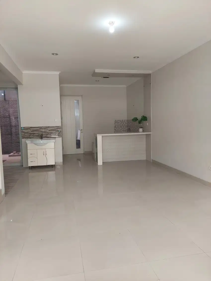 Disewakan rumah di Fiordini, Gading Serpong