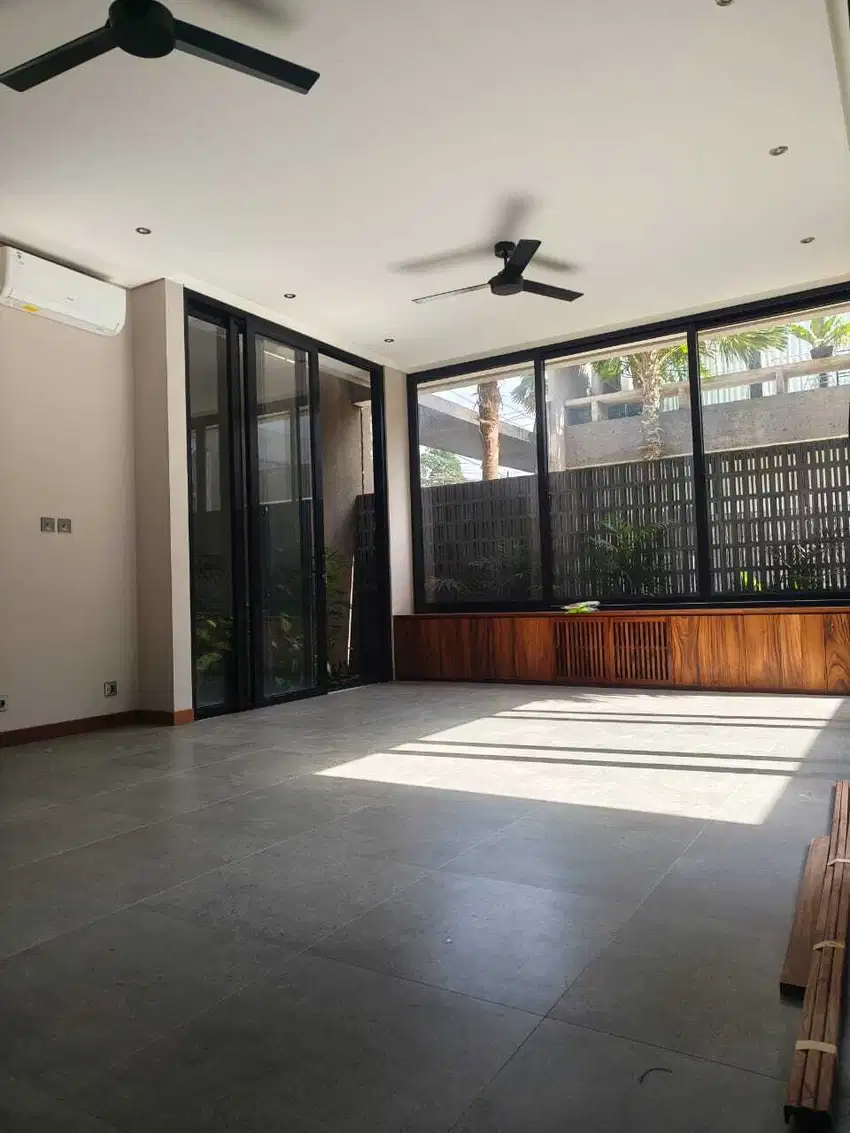 FOR RENT HUNIAN SEMI VILLA 2BR BARU SUPER STARTEGIS DEKAT SANUR